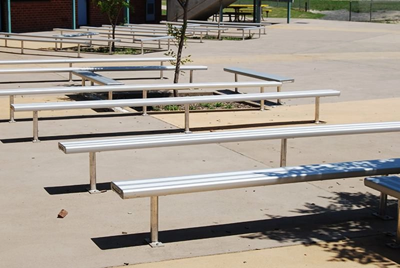 school-seats-playground-bab-aluminium